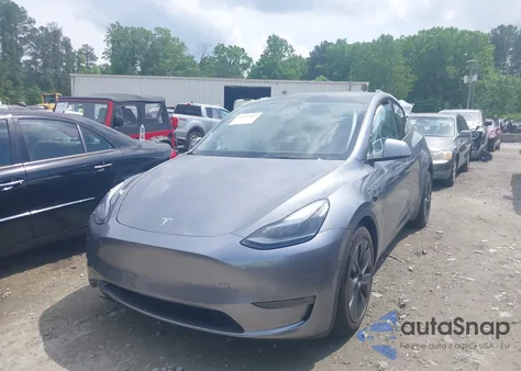 2024 Tesla Model Y Long Range Dual Motor All-Wheel Drive from USA, damaged, VIN 7SAYGAEE8RF178443